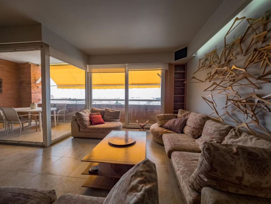 Imagen 12 Casa Adosada en venta en Tarragona / Cerca de la rambla nova y a pocos minutos del centro