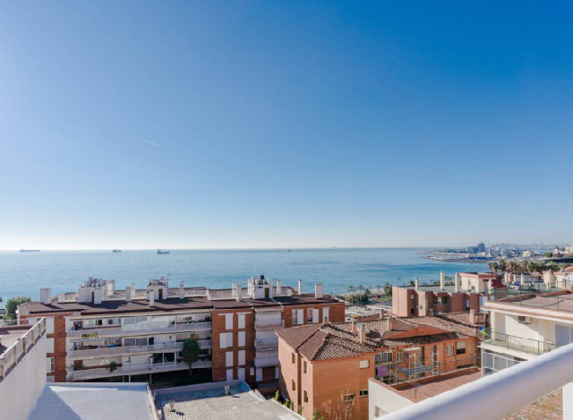 Imagen 3 Inmueble 299750 - Casa Adosada en venta en Tarragona / Cerca de la rambla nova y a pocos minutos del centro