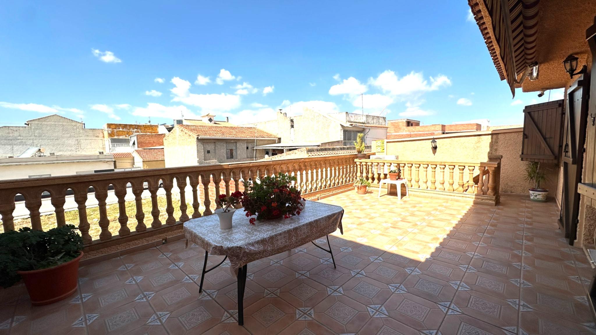 Imagen 1 Casa Adosada en venta en Torres De Cotillas Las / A 15 minutos de Murcia y en el centro ...