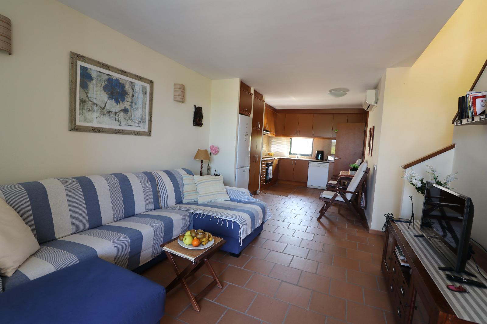 Imagen 2 Casa Adosada en venta en Maó / Casa adosada en Es Canutells