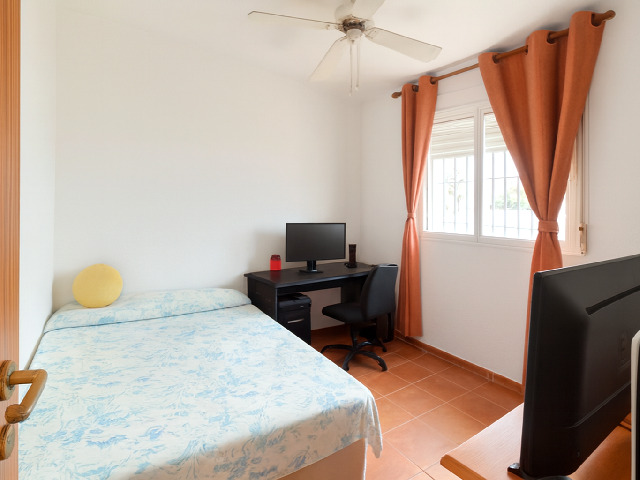 Imagen 12 Inmueble 299150 - Casa Aislada en venta en Vinaròs / Zona del barco. Costa sur a 100 metros de la playa.