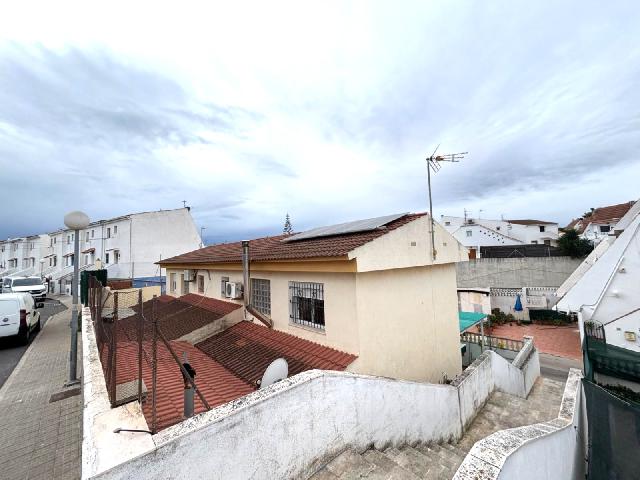 Imagen 26 Inmueble 299150 - Casa Aislada en venta en Vinaròs / Zona del barco. Costa sur a 100 metros de la playa.