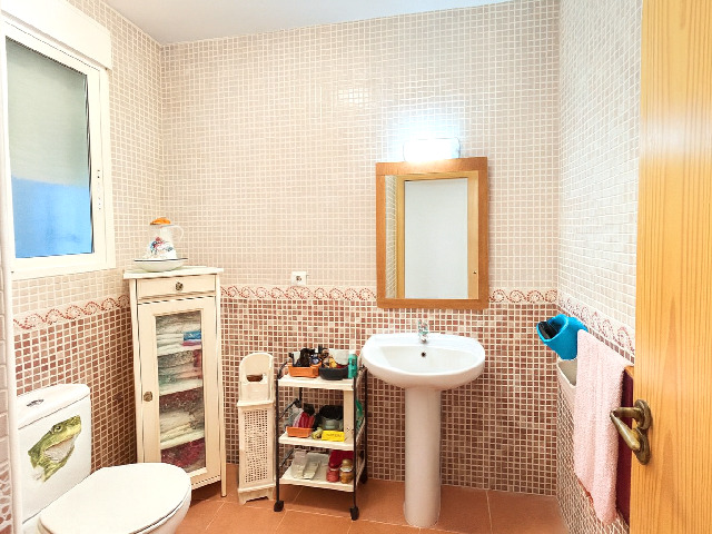 Imagen 17 Inmueble 299150 - Casa Aislada en venta en Vinaròs / Zona del barco. Costa sur a 100 metros de la playa.