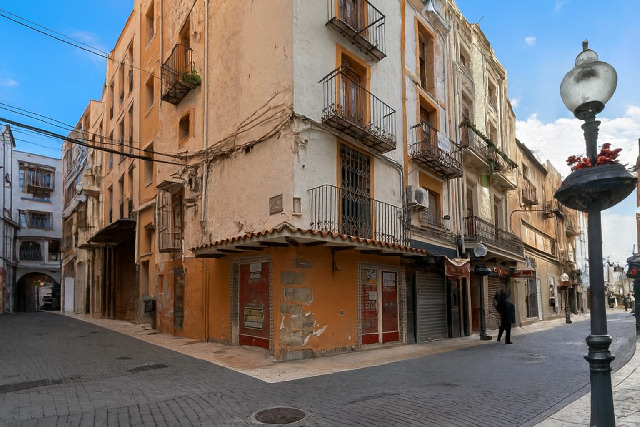 Imagen 7 Inmueble 300450 - Casa en venta en Vinaròs / En centro, a la calle de todas las tiendas de vinaros.