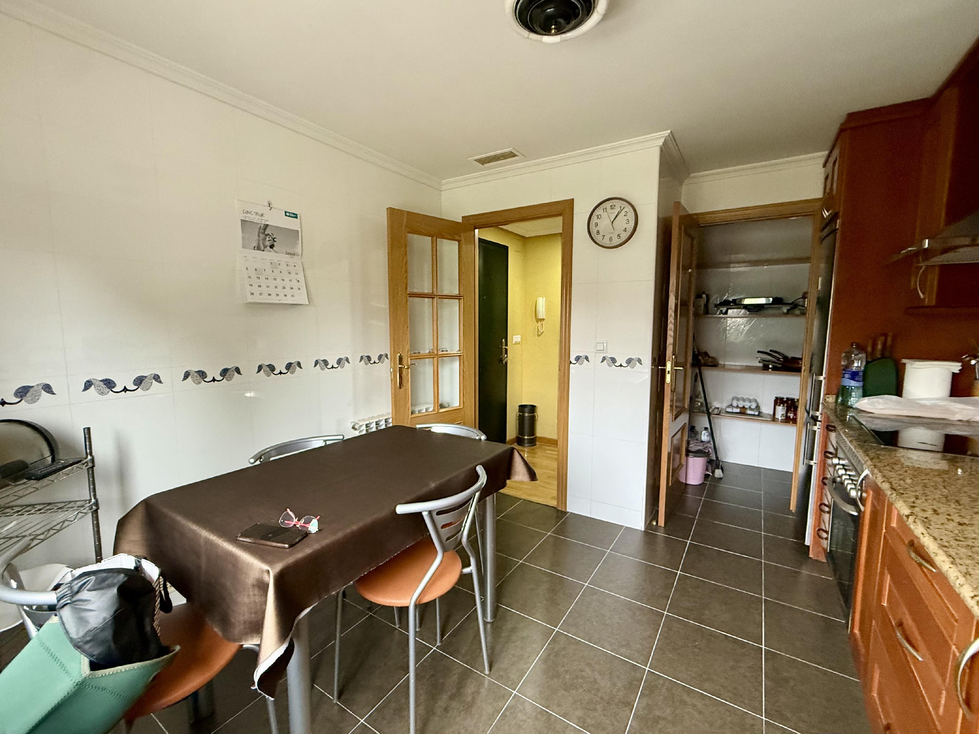 Imagen 12 Dúplex en venta en Plasencia / Junto al parque José Zorrilla