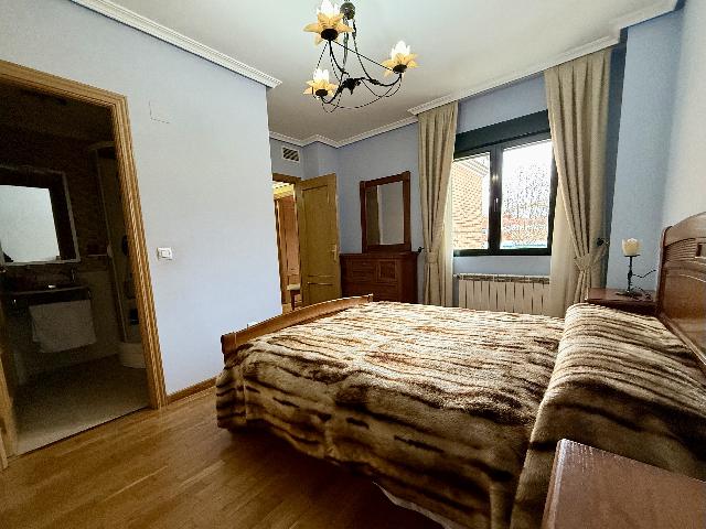 Imagen 24 Inmueble 299481 - Dúplex en venta en Plasencia / Junto al parque José Zorrilla