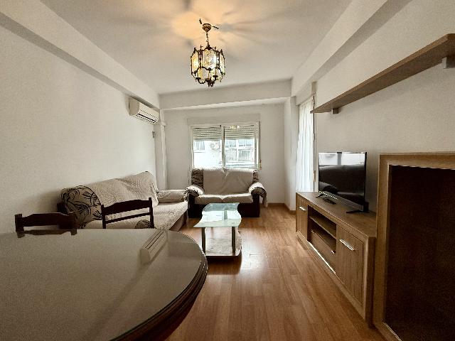 Imagen 1 Inmueble 300036 - Piso en venta en Plasencia / Zona de la estación de autobuses.