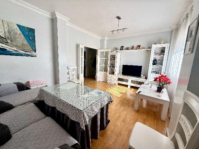 Imagen 2 Inmueble 300777 - Piso en venta en Plasencia / Zona norte - urbanizaciones - Carrefour