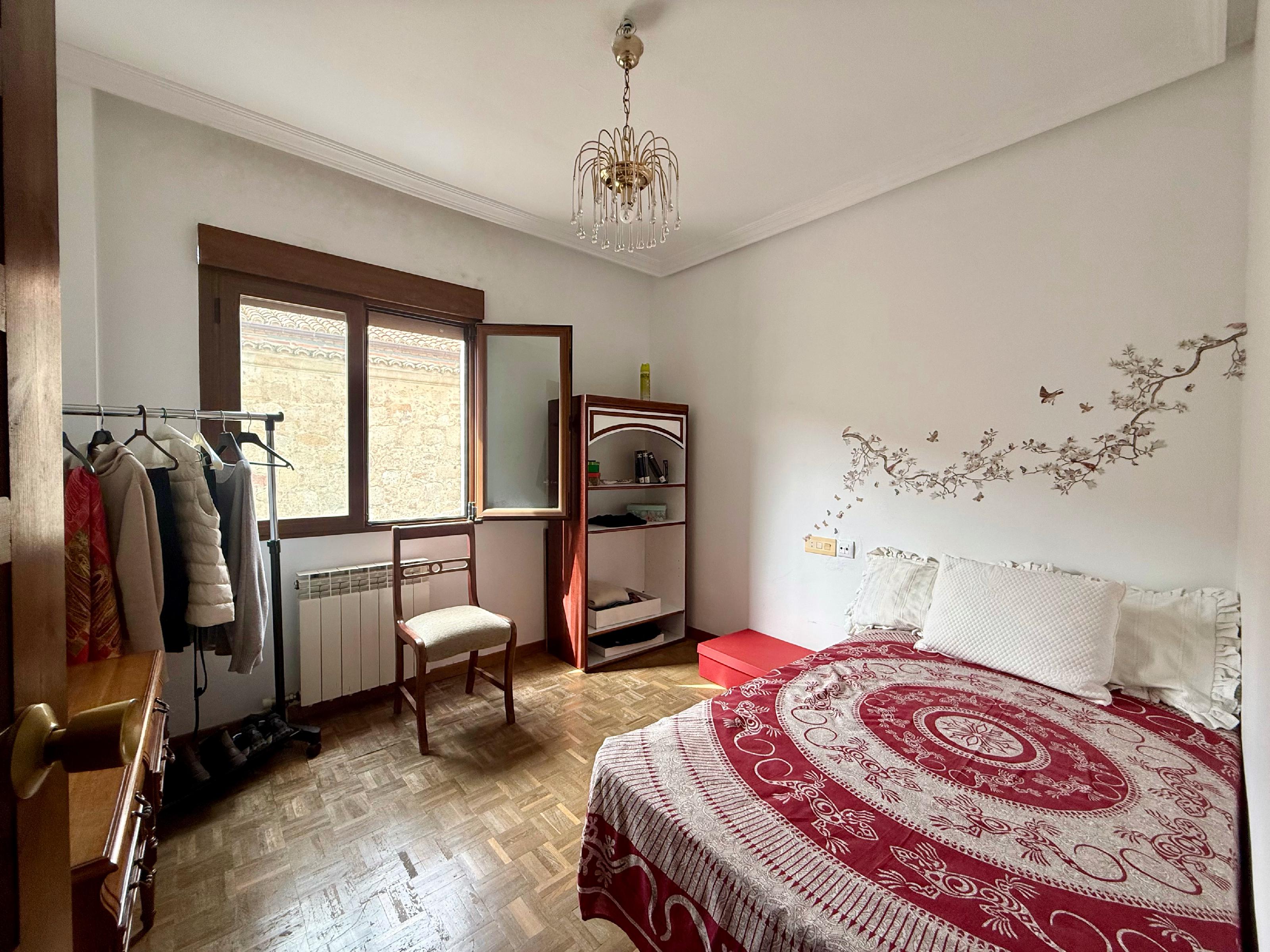 Imagen 8 Piso en venta en Plasencia / Junto a la Plaza del Salvador y a la Plaza Mayor