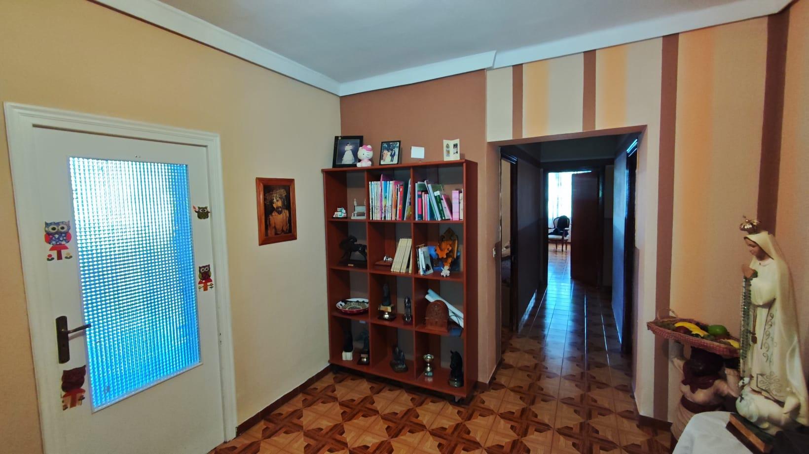 Imagen 4 Piso en venta en Plasencia / Piso sito en Avda de la Vera. Junto a Puerta del Sol.