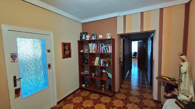 Imagen 4 Inmueble 301781 - Piso en venta en Plasencia / Piso sito en Avda de la Vera. Junto a Puerta del Sol.