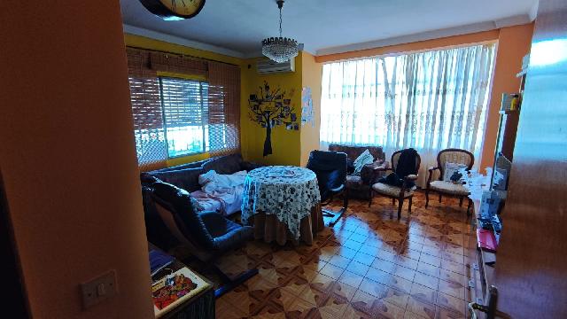 Imagen 5 Inmueble 301781 - Piso en venta en Plasencia / Piso sito en Avda de la Vera. Junto a Puerta del Sol.