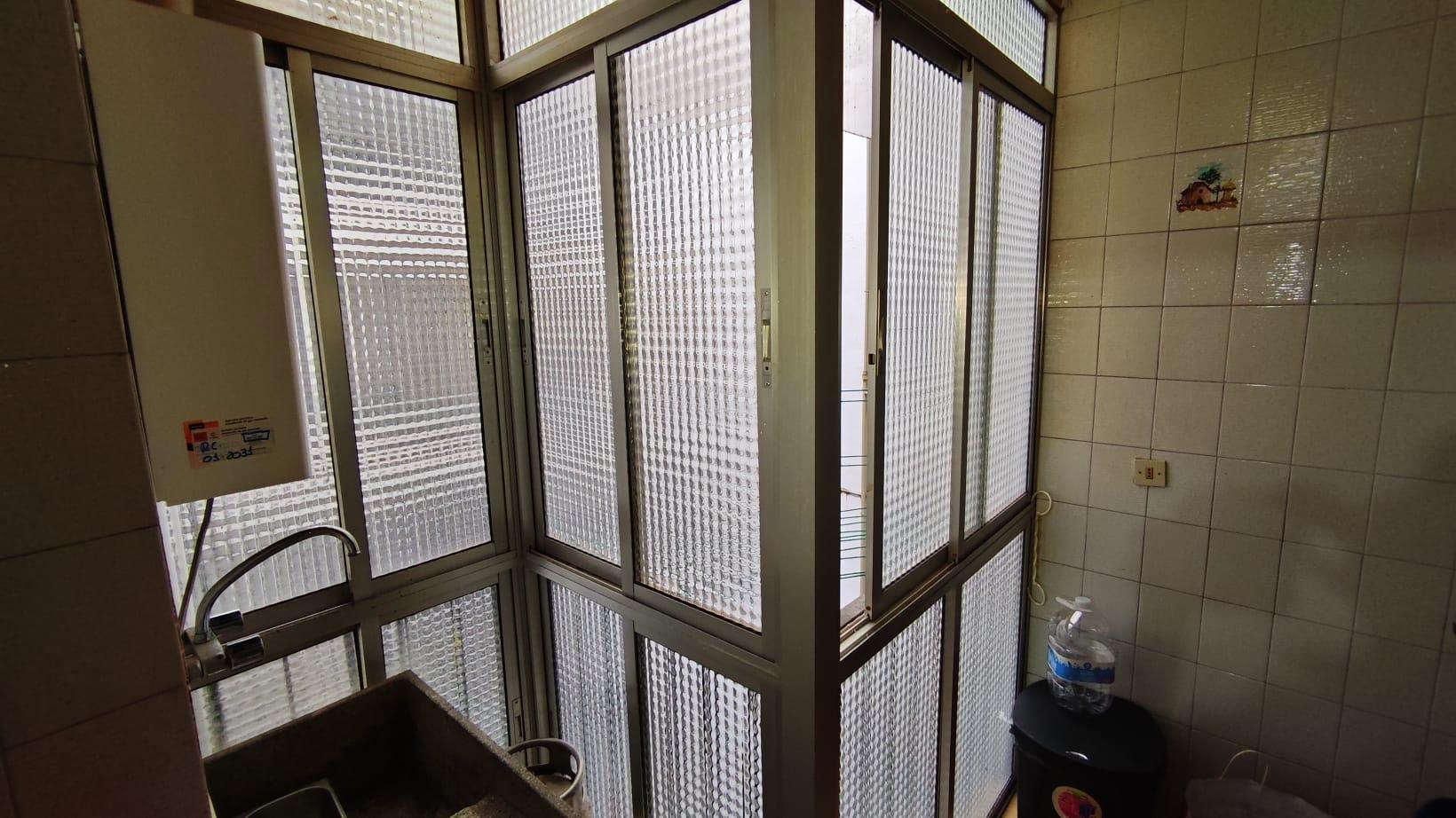 Imagen 15 Piso en venta en Plasencia / Piso sito en Avda de la Vera. Junto a Puerta del Sol.