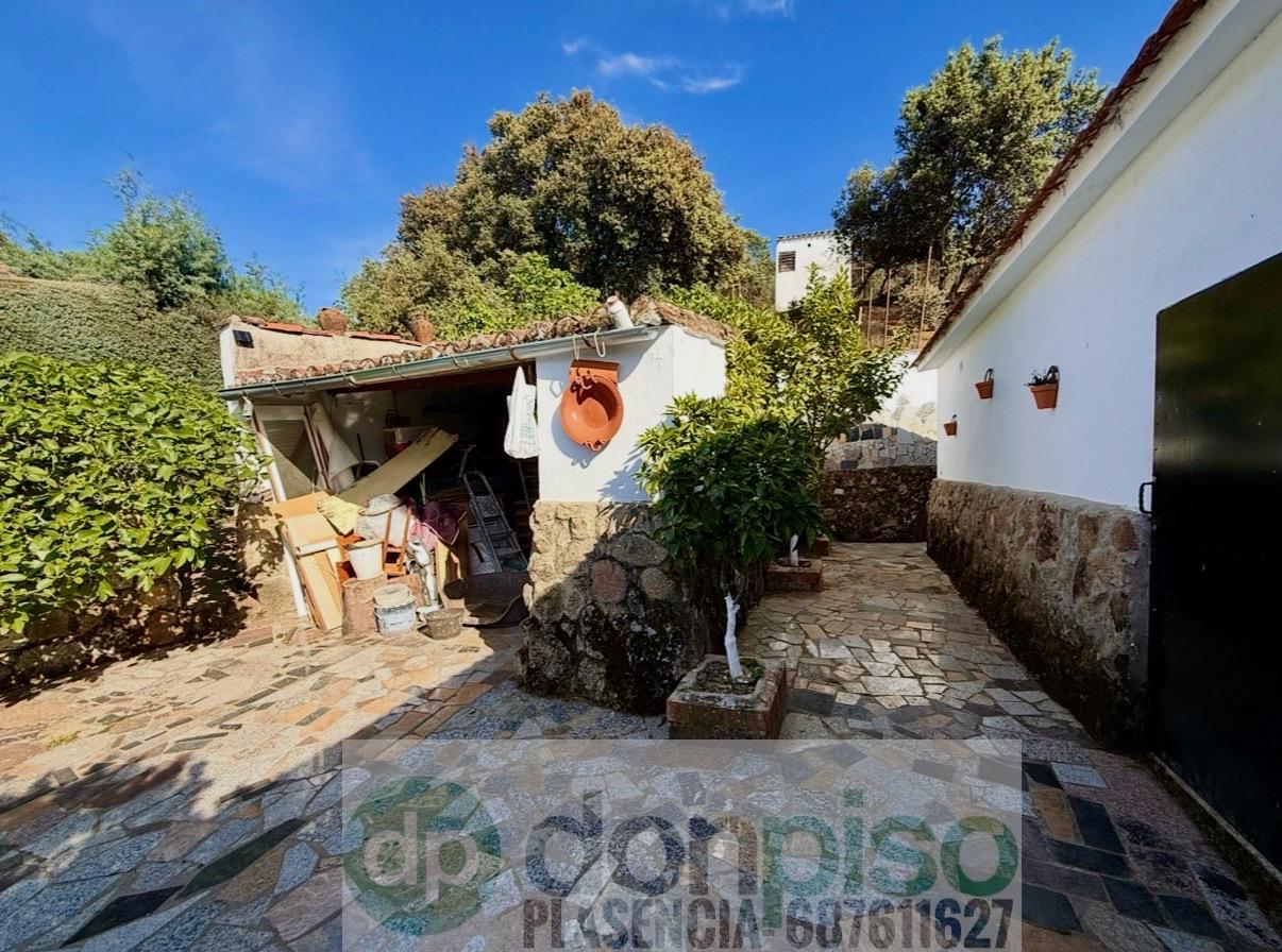 Imagen 11 Casa Rústica en venta en Malpartida De Plasencia / En la Carretera N630