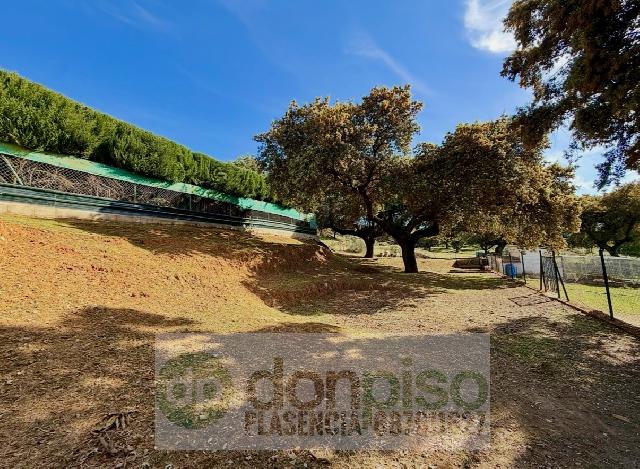 Imagen 21 Inmueble 302346 - Casa Rústica en venta en Malpartida De Plasencia / En la Carretera N630