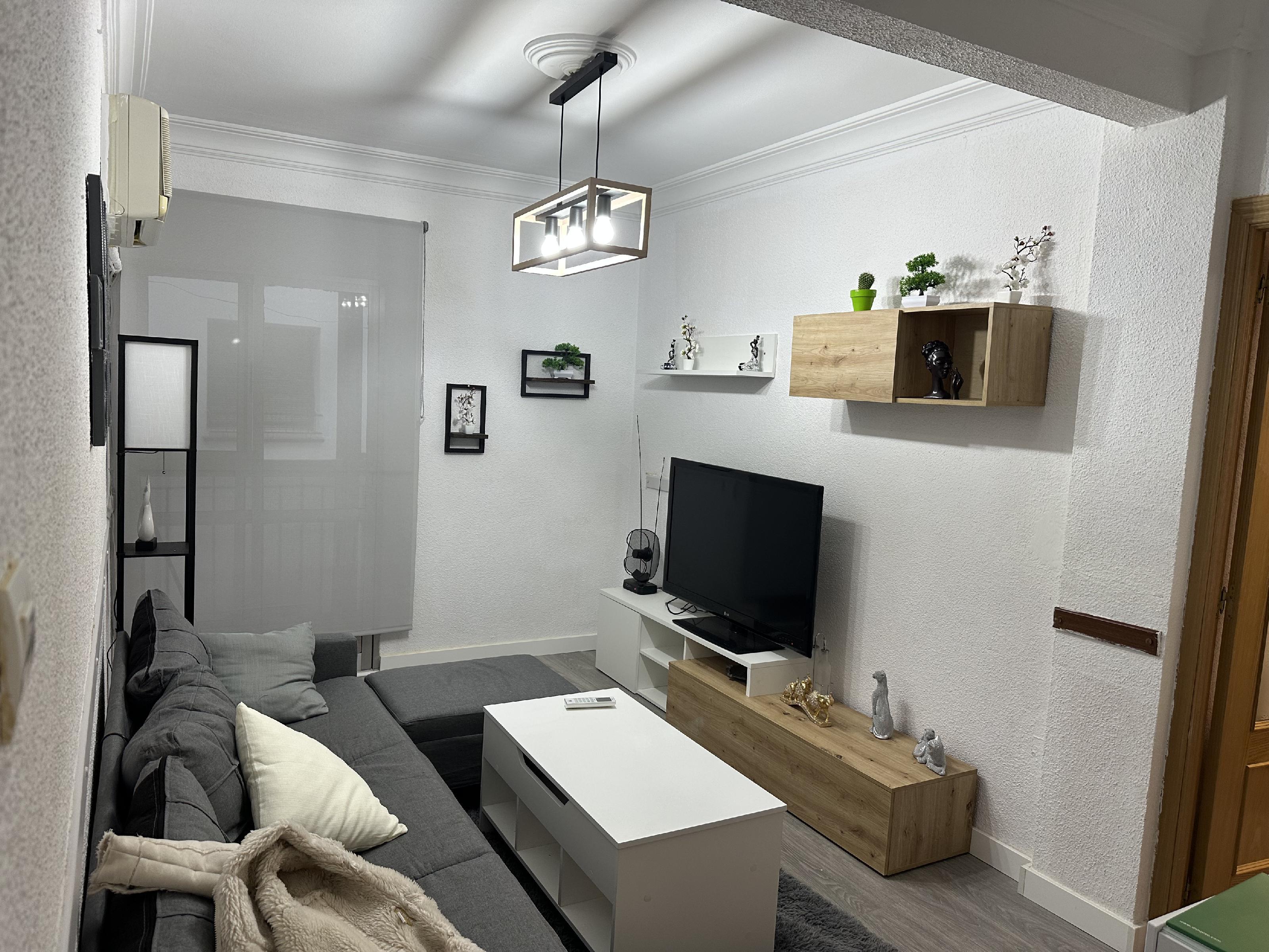 Imagen 3 Piso en venta en Plasencia / Plasencia cerca del centro 