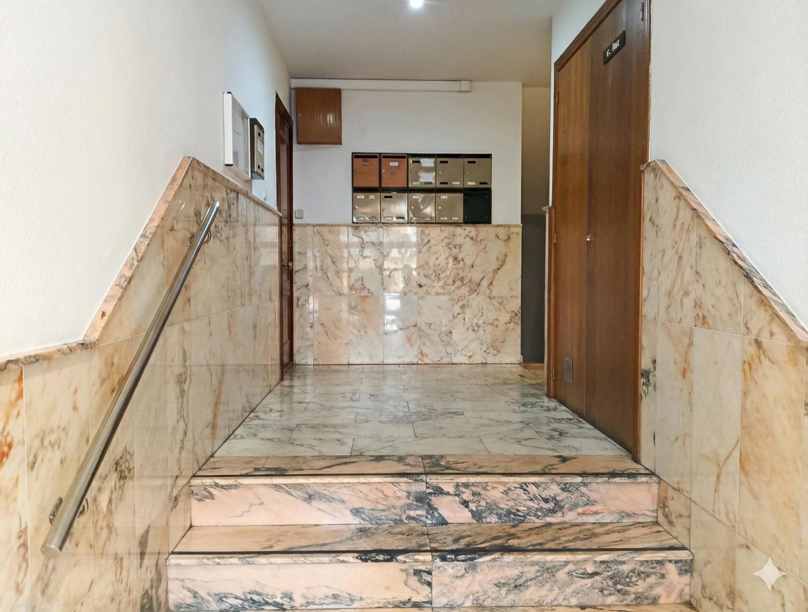 Imagen 13 Piso en venta en Cáceres / Entrada de Aldea Moret