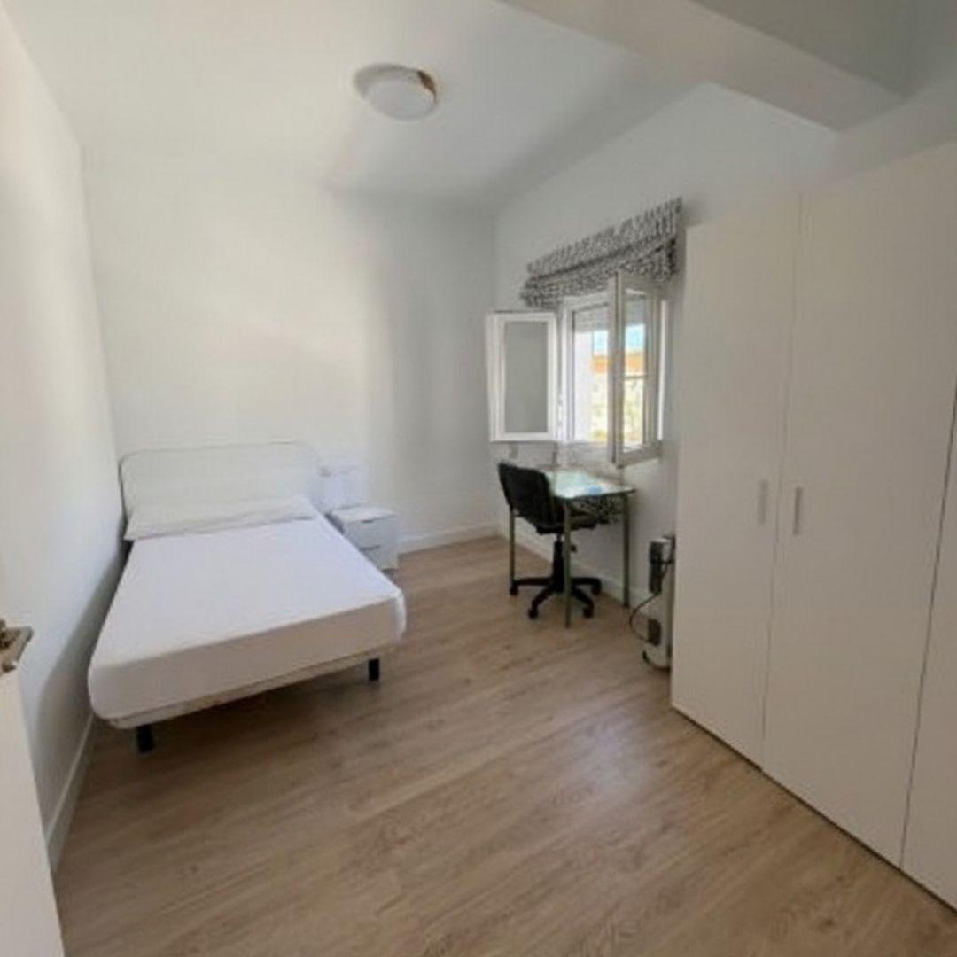 Imagen 12 Piso en venta en Cáceres / Ubicado entre Plaza de Toros y Plaza Mayor