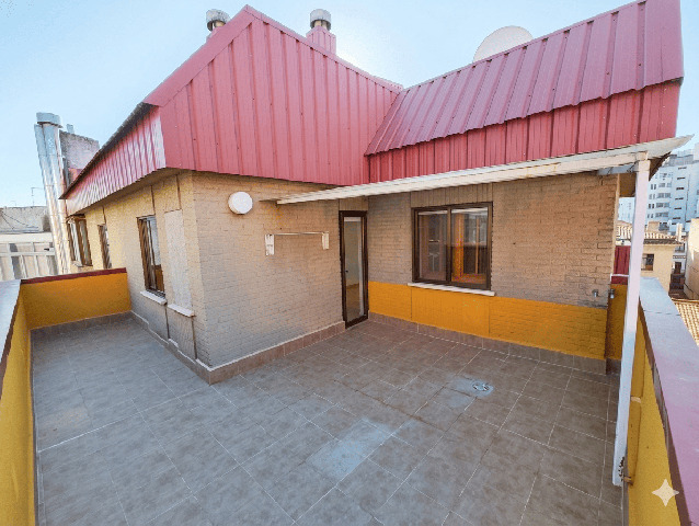 Imagen 2 Inmueble 301892 - Piso en venta en Cáceres / Próximo al Paseo de Cánovas