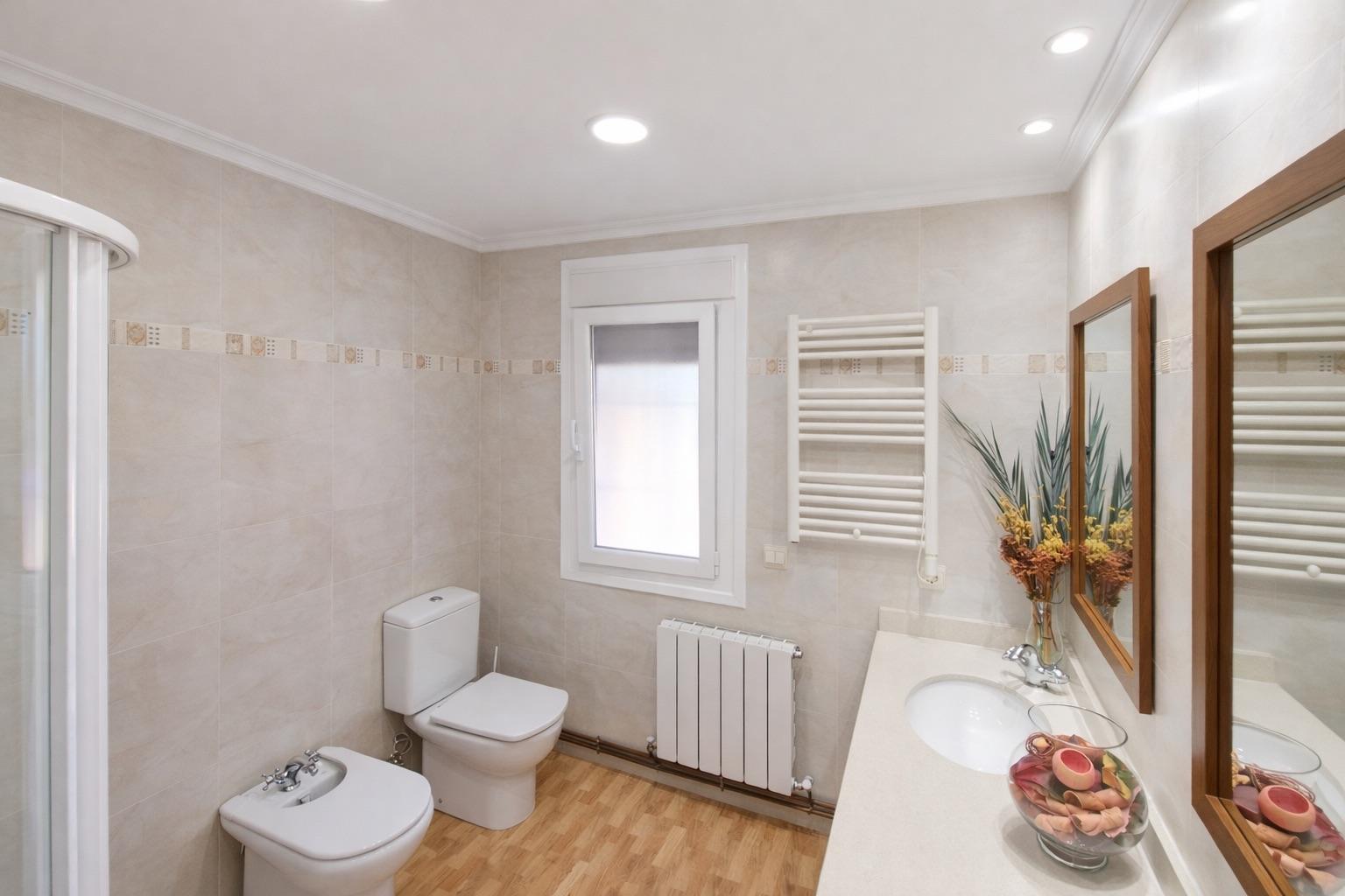 Imagen 21 Casa Aislada en venta en Malpartida De Cáceres / Urbanización Las Arenas 