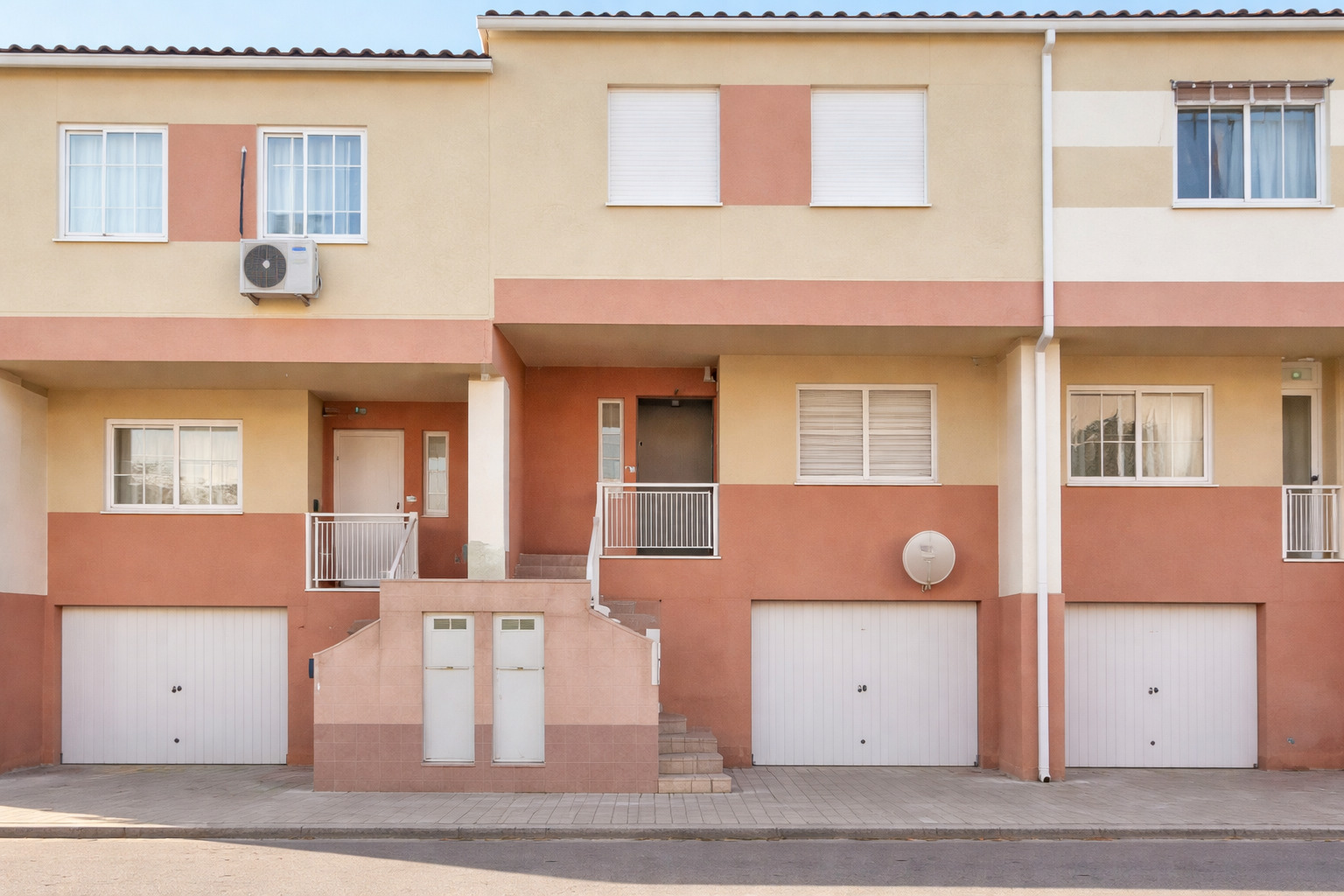 Imagen 4 Casa en venta en Cáceres / Zona de La Cañada