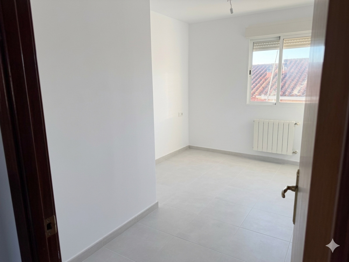 Imagen 21 Casa en venta en Cáceres / Zona de La Cañada