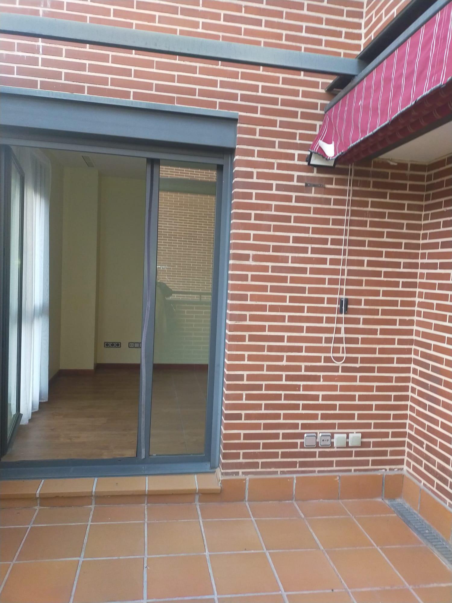 Imagen 35 Piso en venta en Yebes / A cinco minutos del centro deportivo 