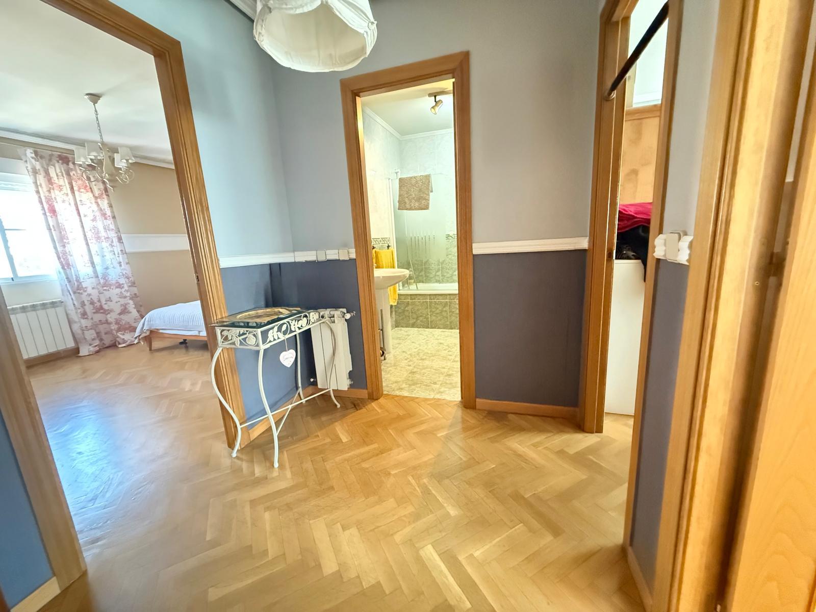 Imagen 8 Casa en venta en Azuqueca De Henares / A 3 minutos del parque del norte 