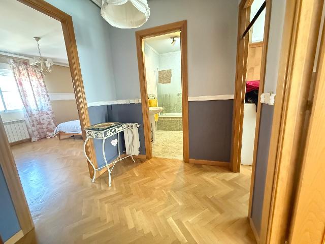 Imagen 8 Inmueble 300867 - Casa en venta en Azuqueca De Henares / A 3 minutos del parque del norte 