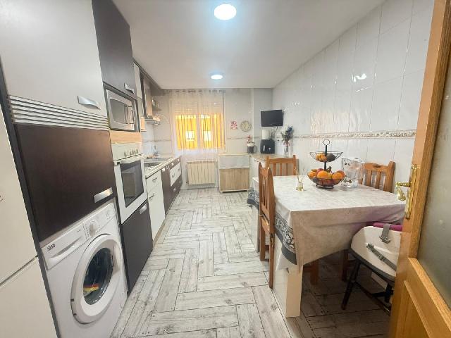 Imagen 4 Inmueble 301864 - Piso en venta en Azuqueca De Henares / A 5 minutos del ayuntamiento