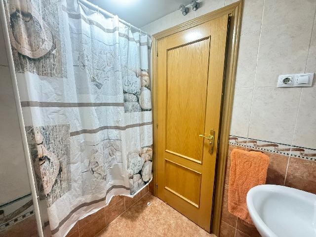 Imagen 18 Inmueble 301864 - Piso en venta en Azuqueca De Henares / A 5 minutos del ayuntamiento