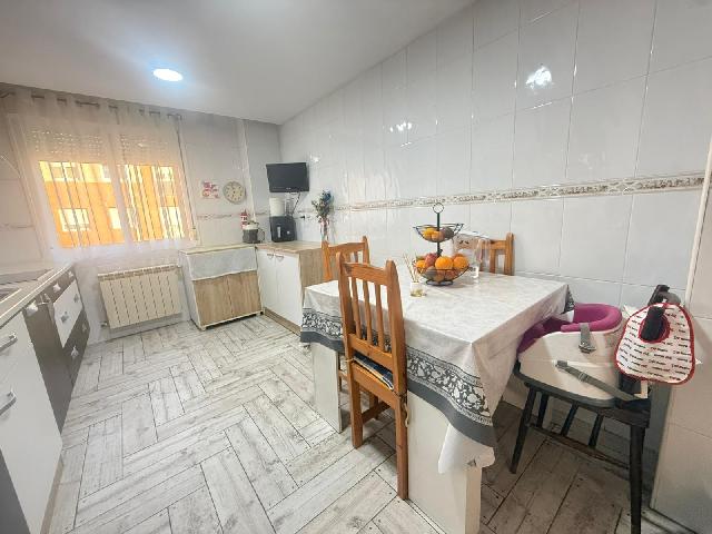 Imagen 7 Inmueble 301864 - Piso en venta en Azuqueca De Henares / A 5 minutos del ayuntamiento