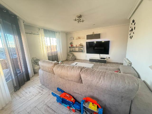 Imagen 2 Inmueble 301864 - Piso en venta en Azuqueca De Henares / A 5 minutos del ayuntamiento