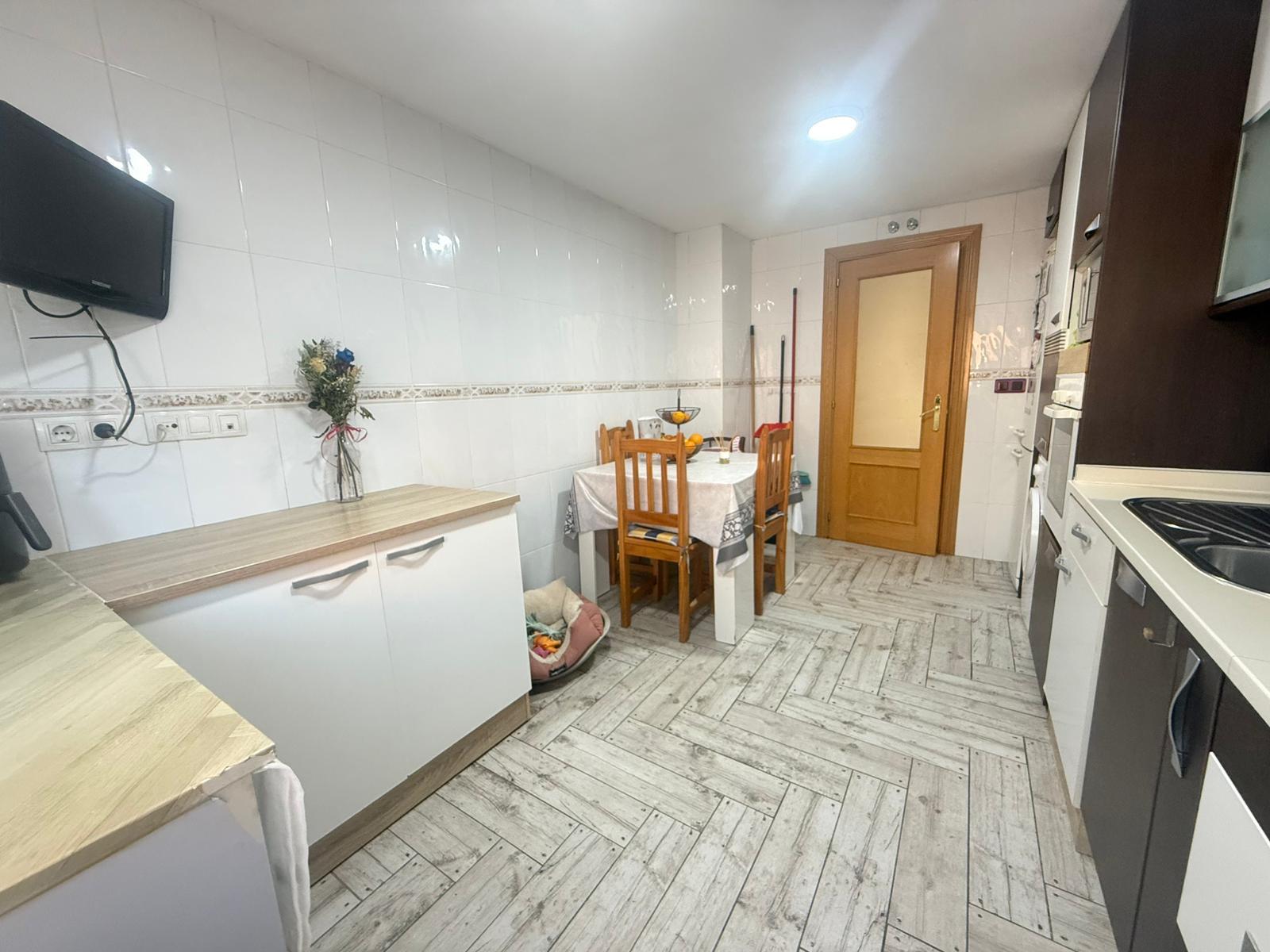 Imagen 5 Piso en venta en Azuqueca De Henares / A 5 minutos del ayuntamiento