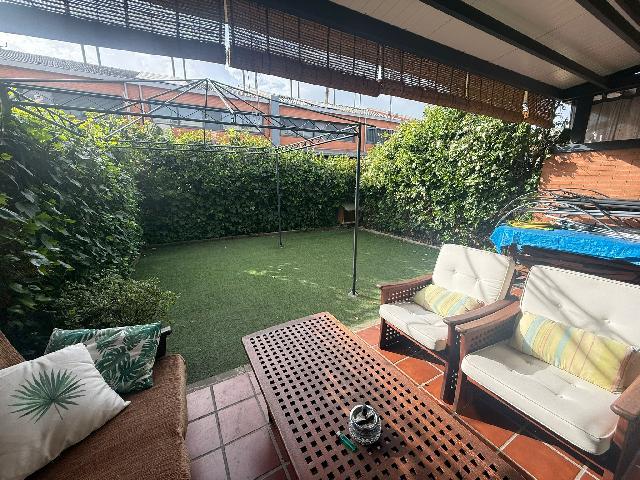 Imagen 1 Inmueble 301923 - Casa Adosada en venta en Alovera / A 5 minutos del centro de Alovera
