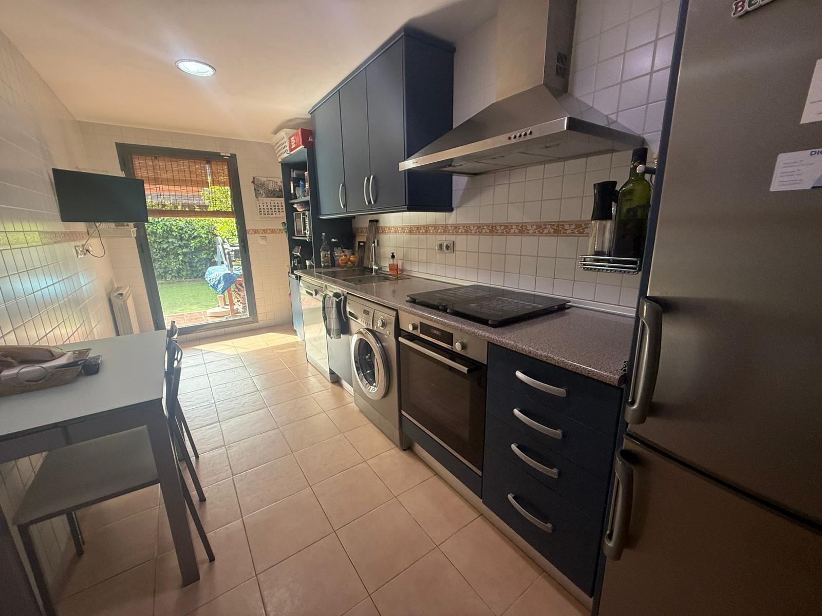 Imagen 6 Casa Adosada en venta en Alovera / A 5 minutos del centro de Alovera