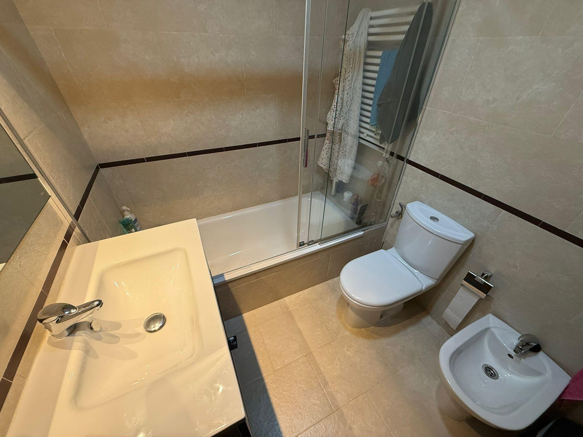 Imagen 32 Casa Adosada en venta en Alovera / A 5 minutos del centro de Alovera