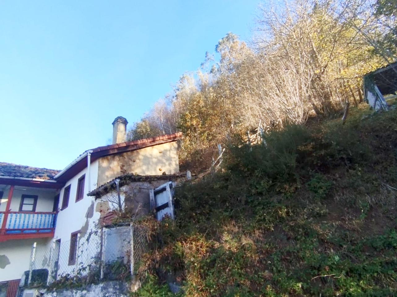 Imagen 16 Casa Adosada en venta en Mieres / A seis minutos de Mieres