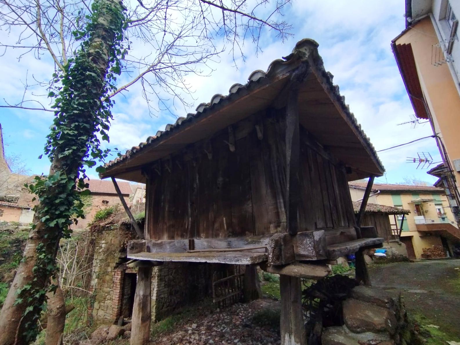 Imagen 3 Casa Adosada en venta en Mieres / Casa en aldea Cenera, a 6 km de Mieres pueblo