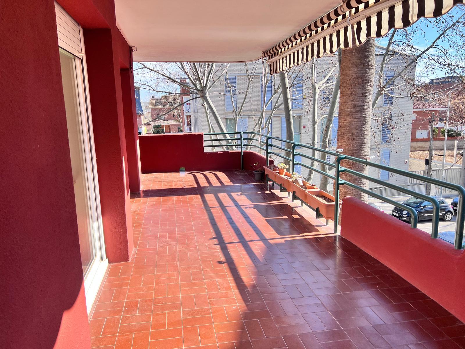 Imagen 1 Piso en venta en Castelldefels / Urbanizacion Montemar bajo 