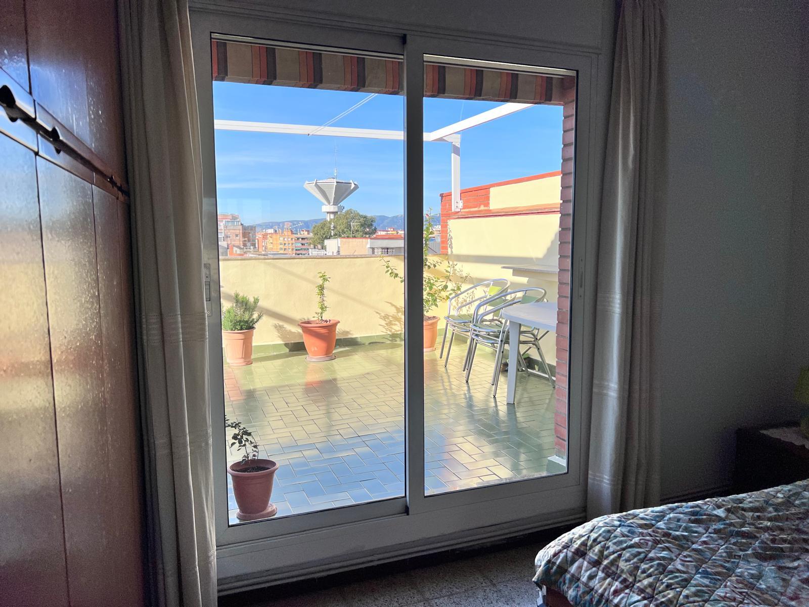 Imagen 30 Piso en venta en Prat De Llobregat El / Duplex  en el centro del Prat con 5 habitaciones 