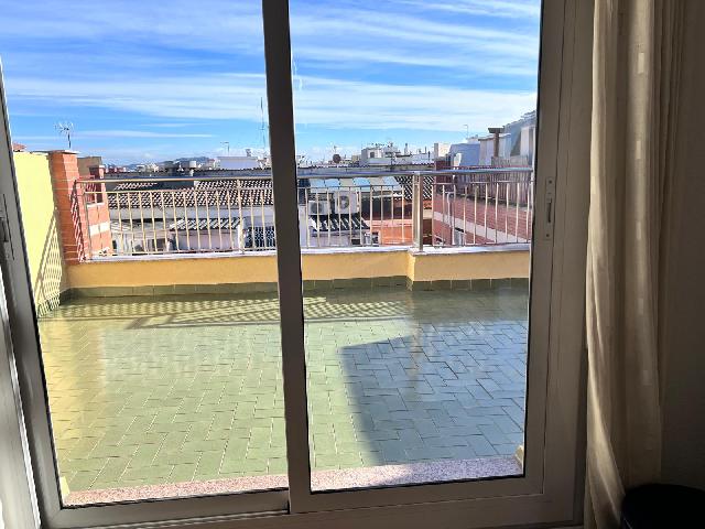 Imagen 31 Inmueble 300609 - Piso en venta en Prat De Llobregat (El) / Duplex  en el centro del Prat con 5 habitaciones 