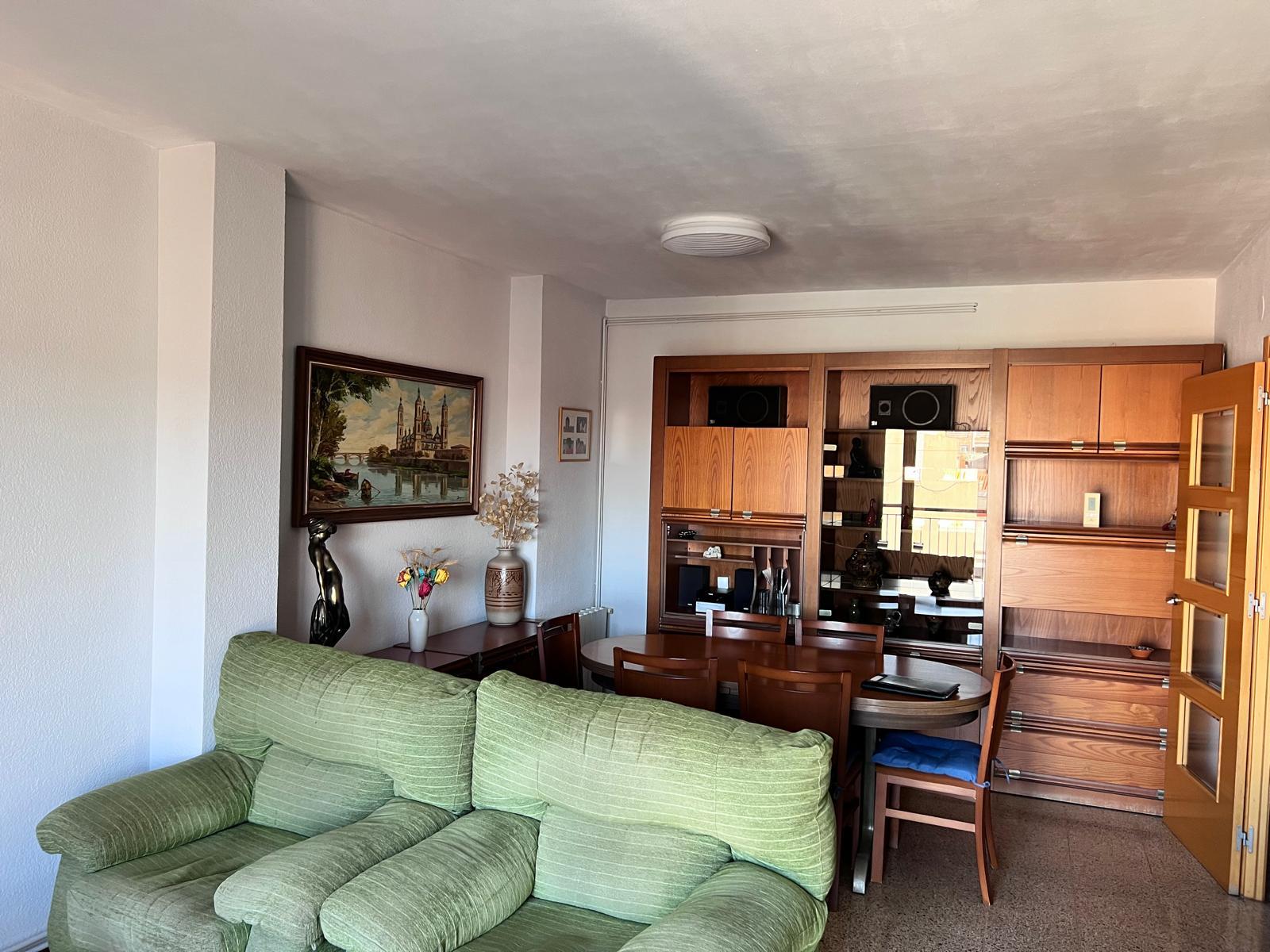 Imagen 37 Piso en venta en Prat De Llobregat El / Duplex  en el centro del Prat con 5 habitaciones 