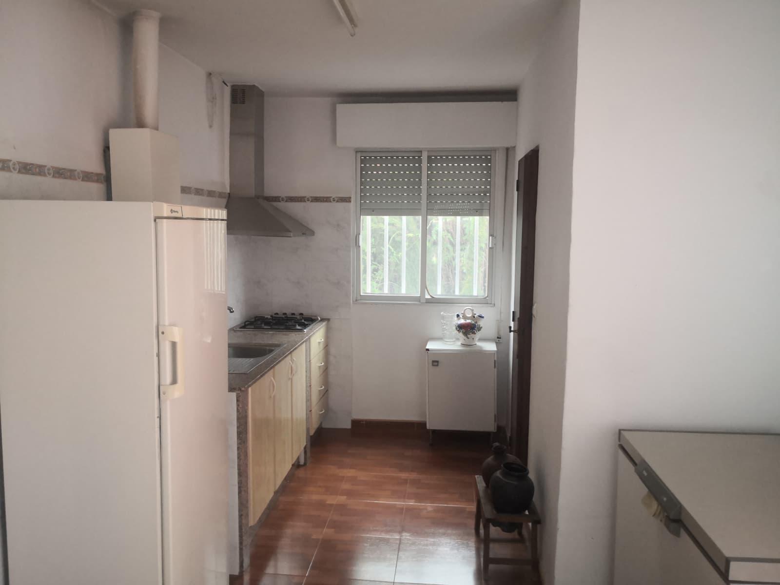 Imagen 10 Casa Aislada en venta en Oliva / A casos metros de la playa.