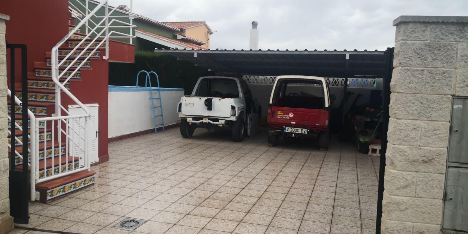 Imagen 4 Casa Aislada en venta en Oliva / A casos metros de la playa.