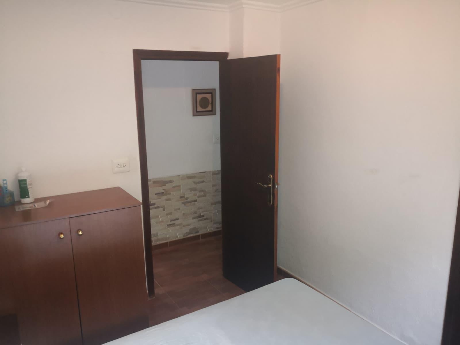 Imagen 19 Casa Aislada en venta en Oliva / A casos metros de la playa.