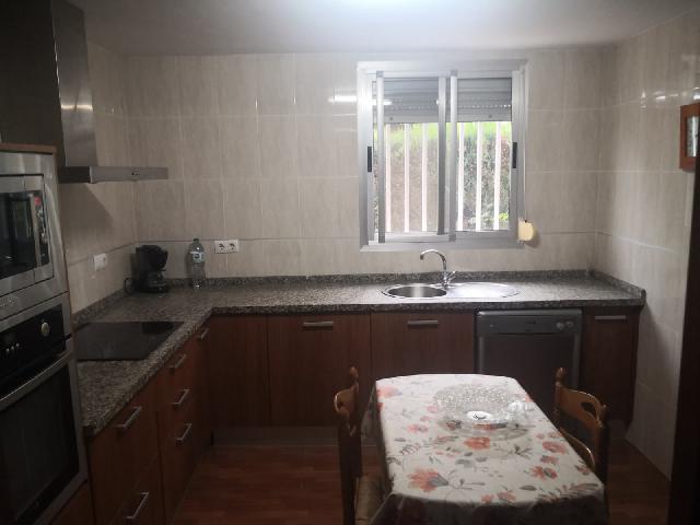 Imagen 15 Inmueble 299169 - Casa Aislada en venta en Oliva / A casos metros de la playa.