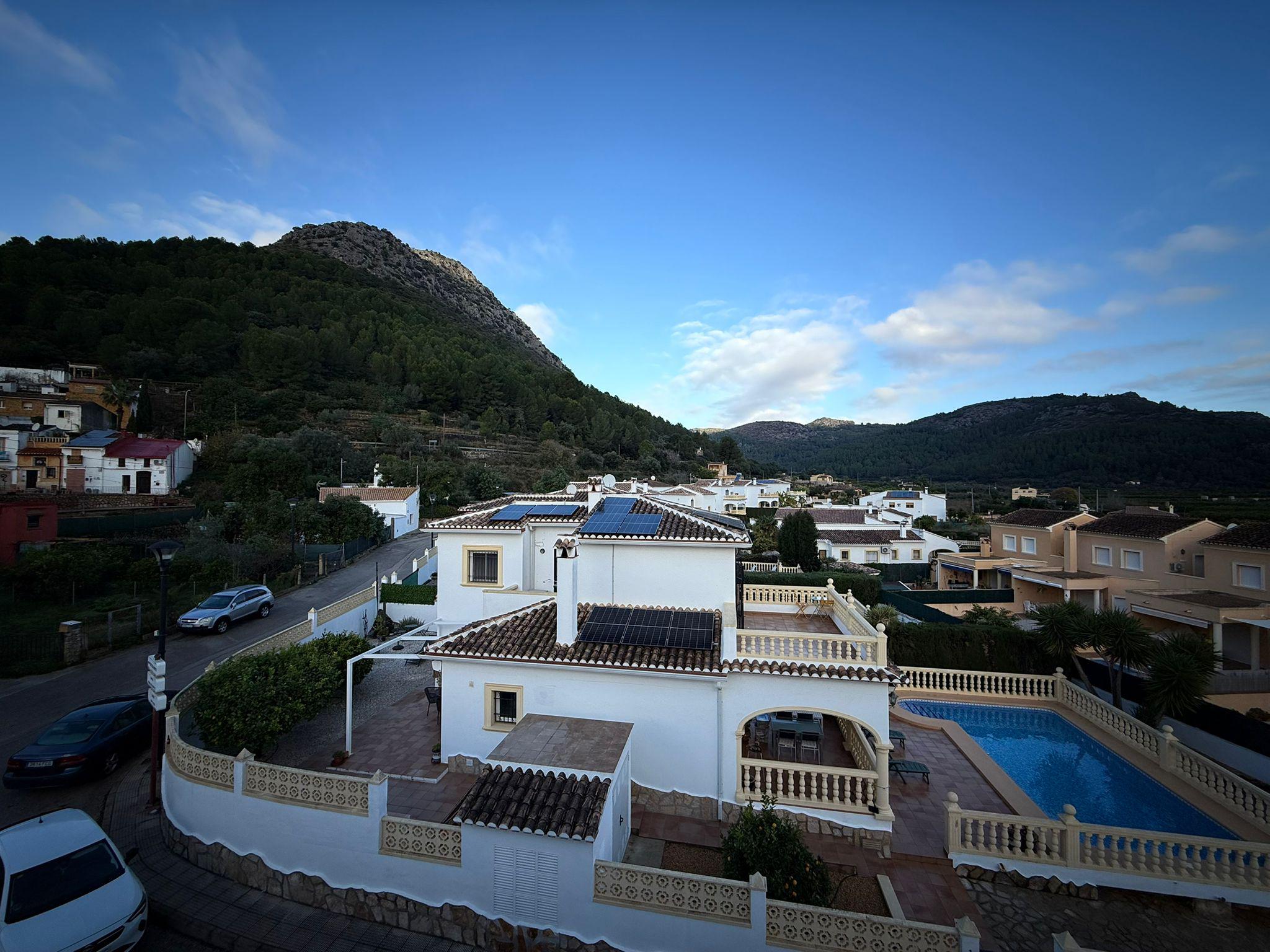 Imagen 13 Casa Aislada en venta en Sagra / Vivienda unifamiliar, a 15 minutos de la playa.