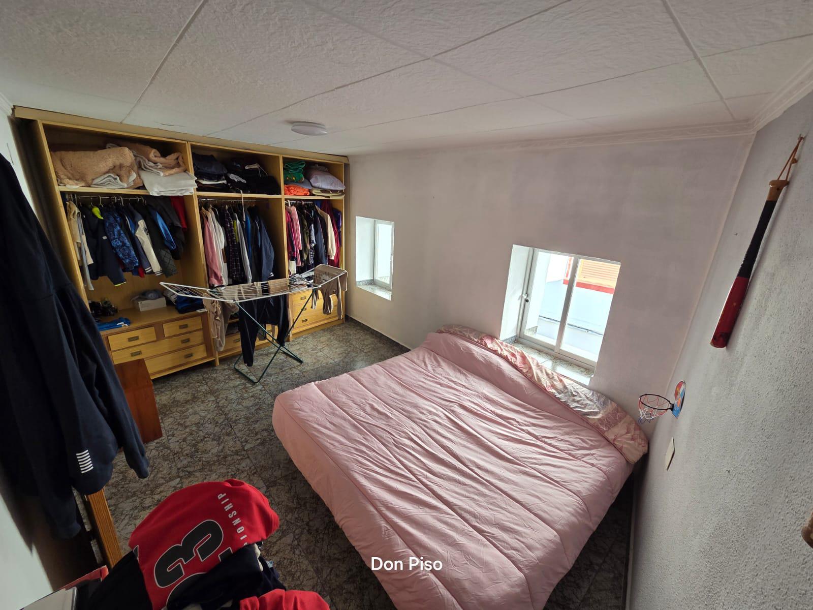 Imagen 17 Casa Adosada en venta en Oliva / En pleno casco antiguo de Oliva.