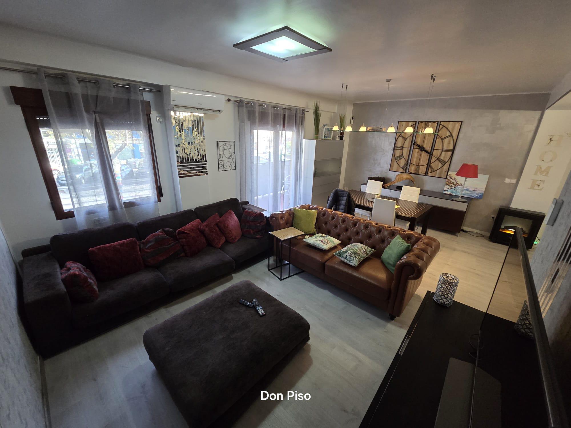 Imagen 2 Apartamento en venta en Oliva / En pleno paseo de Oliva, cerca de Mercadona